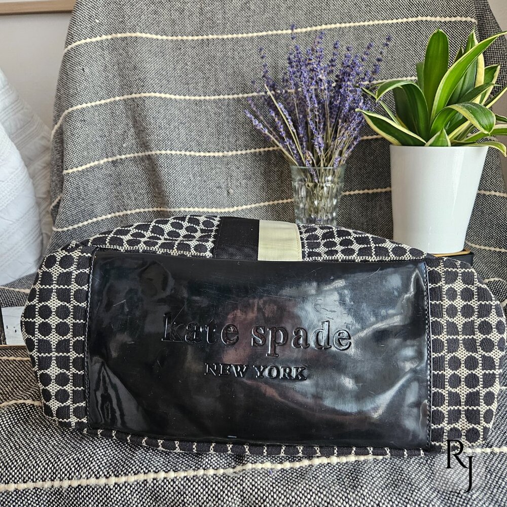 Kate Spade Classic Noel Henry Geometric Diaper Tote Bag - No Pad - Picture 13 of 16